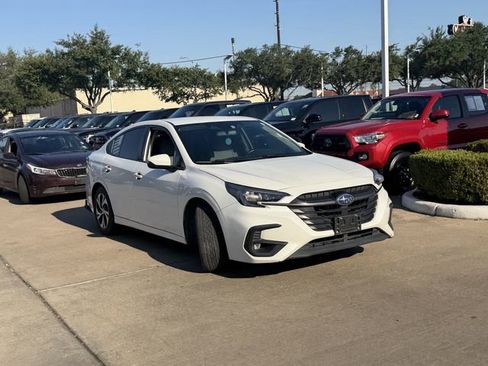 Used 2024 Subaru Legacy Premium AWD/4WD image 3