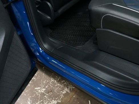 Certified 2025 Volkswagen Atlas Cross Sport SEL Premium R-Line image 46