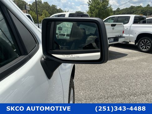 Used 2021 Chevrolet Silverado 1500 Custom AWD/4WD image 10