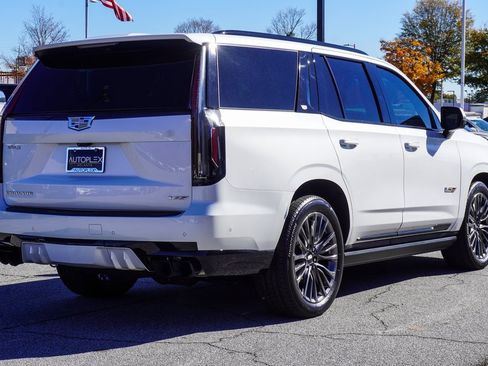 Used 2023 Cadillac Escalade V image 34