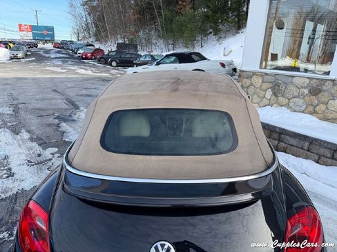 Used 2014 Volkswagen Beetle TDI image 22