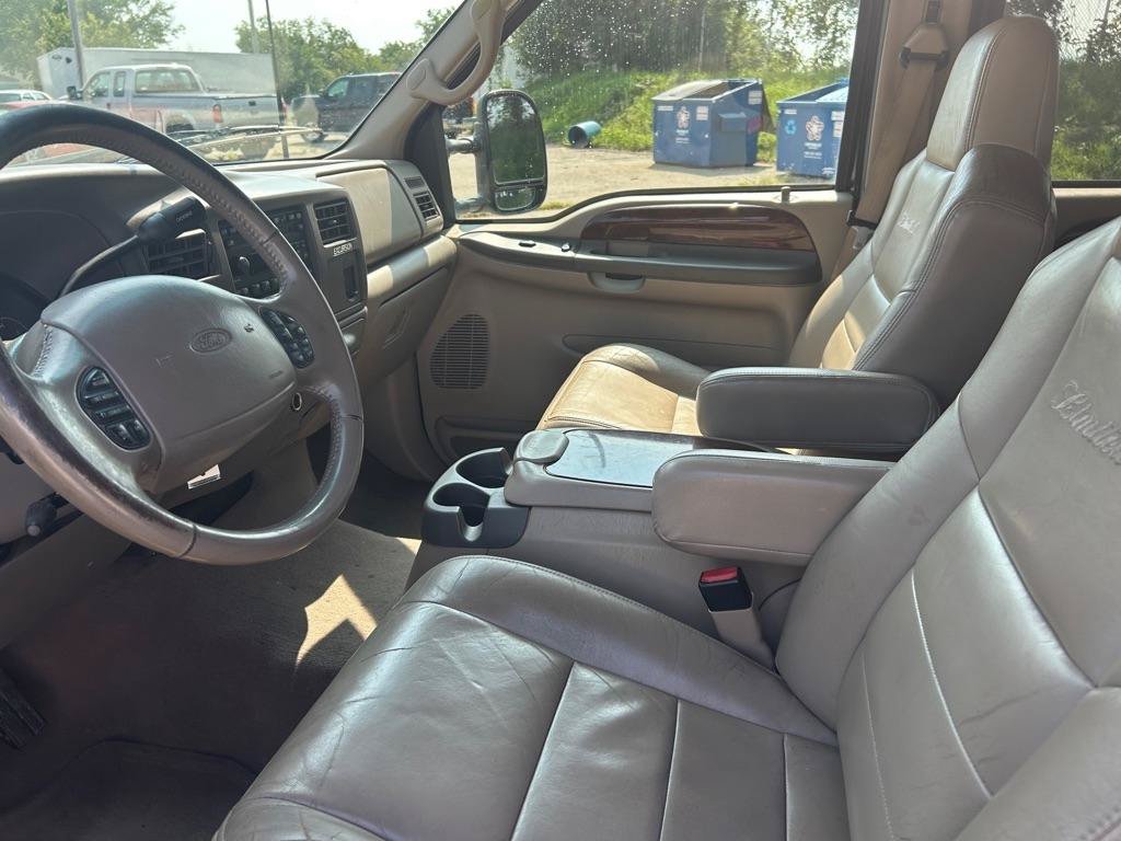 Used 2002 Ford Excursion Limited AWD/4WD image 13