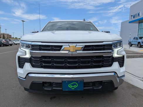 Certified 2022 Chevrolet Silverado 1500 LT w/ Convenience Package II AWD/4WD image 5