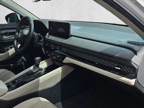 Used 2024 Honda Accord EX-L image 15