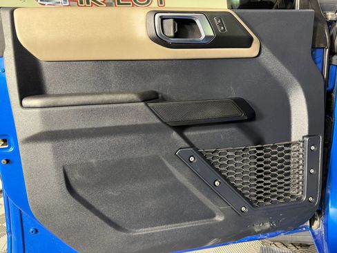 Used 2024 Ford Bronco Wildtrak AWD/4WD image 39
