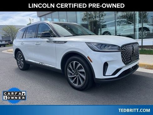 Certified 2025 Lincoln Aviator AWD image 1