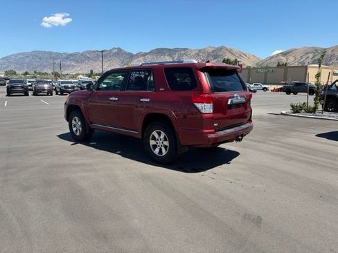 Used 2012 Toyota 4Runner SR5 AWD/4WD image 3