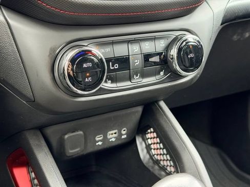 Used 2023 Chevrolet TrailBlazer RS w/ Convenience Package FWD image 16