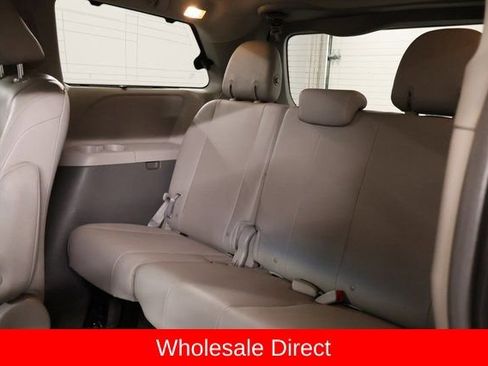Used 2016 Toyota Sienna XLE image 26