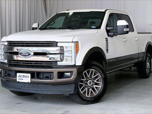 Used 2017 Ford F250 King Ranch w/ King Ranch Ultimate Package image 2