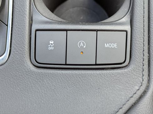Used 2019 Cadillac XT4 Premium Luxury FWD image 28