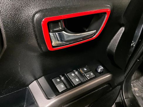 Certified 2023 Toyota Tacoma TRD Sport w/ Technology Package image 31