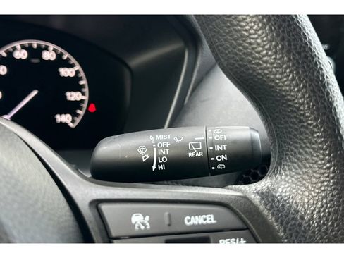 Used 2025 Honda HR-V LX image 40
