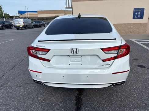 Used 2022 Honda Accord Sport image 10