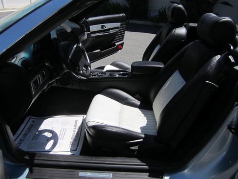 Used 2004 Ford Thunderbird RWD image 32