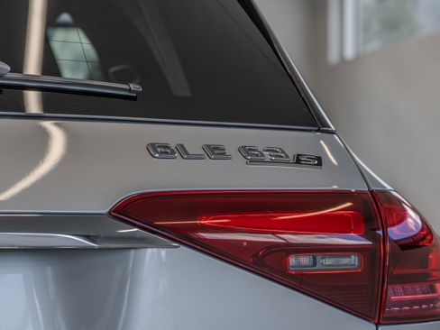 Certified 2024 Mercedes-Benz GLE 63 AMG S image 24
