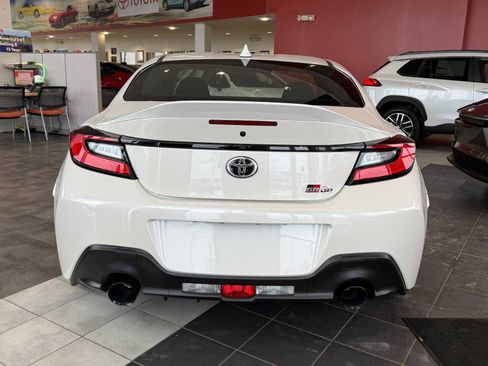 New 2026 Toyota GR86 Premium image 5