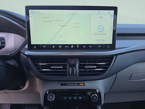 Used 2025 Ford Escape SE image 16