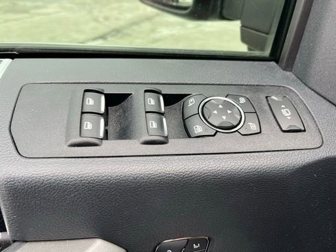 Used 2022 Ford F250 Platinum w/ FX4 Off-Road Package image 10