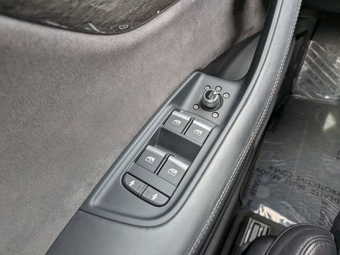 Used 2019 Audi Q7 3.0T Prestige w/ Prestige Package image 26