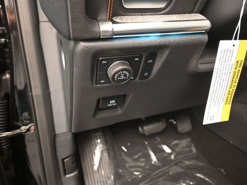 New 2025 Ford Expedition Tremor image 13