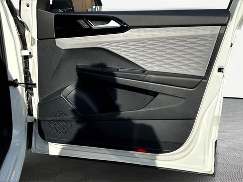 Used 2023 Volkswagen Taos S image 24