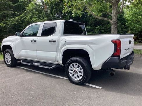 Certified 2024 Toyota Tacoma SR w/ SR Upgrade Package RWD image 8