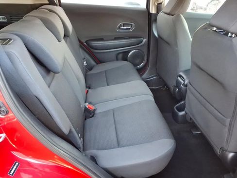 Used 2019 Honda HR-V EX image 11