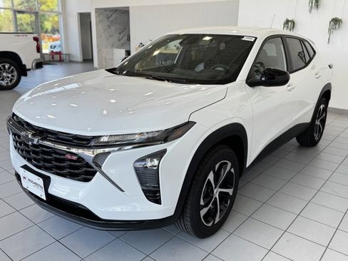 New 2026 Chevrolet Trax RS w/ Driver Confidence Package image 26