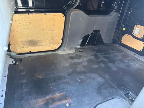 Used 2019 Ford Transit Connect XLT w/ Driver-Assist Package FWD image 19
