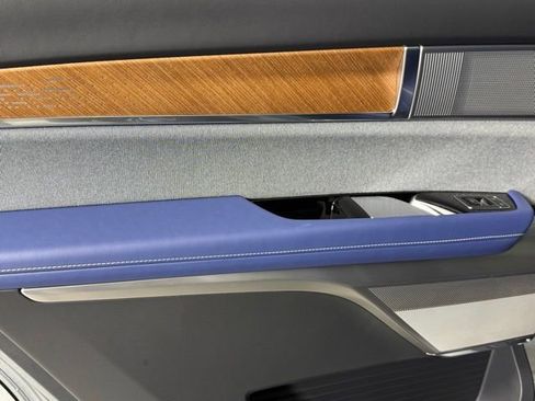 New 2026 Cadillac Vistiq Premium Luxury image 25