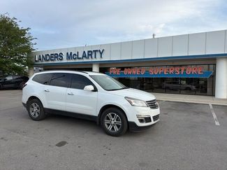 Used 2017 Chevrolet Traverse LT w/ Traveler's Package video 1