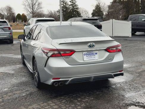 Used 2024 Toyota Camry SE image 7