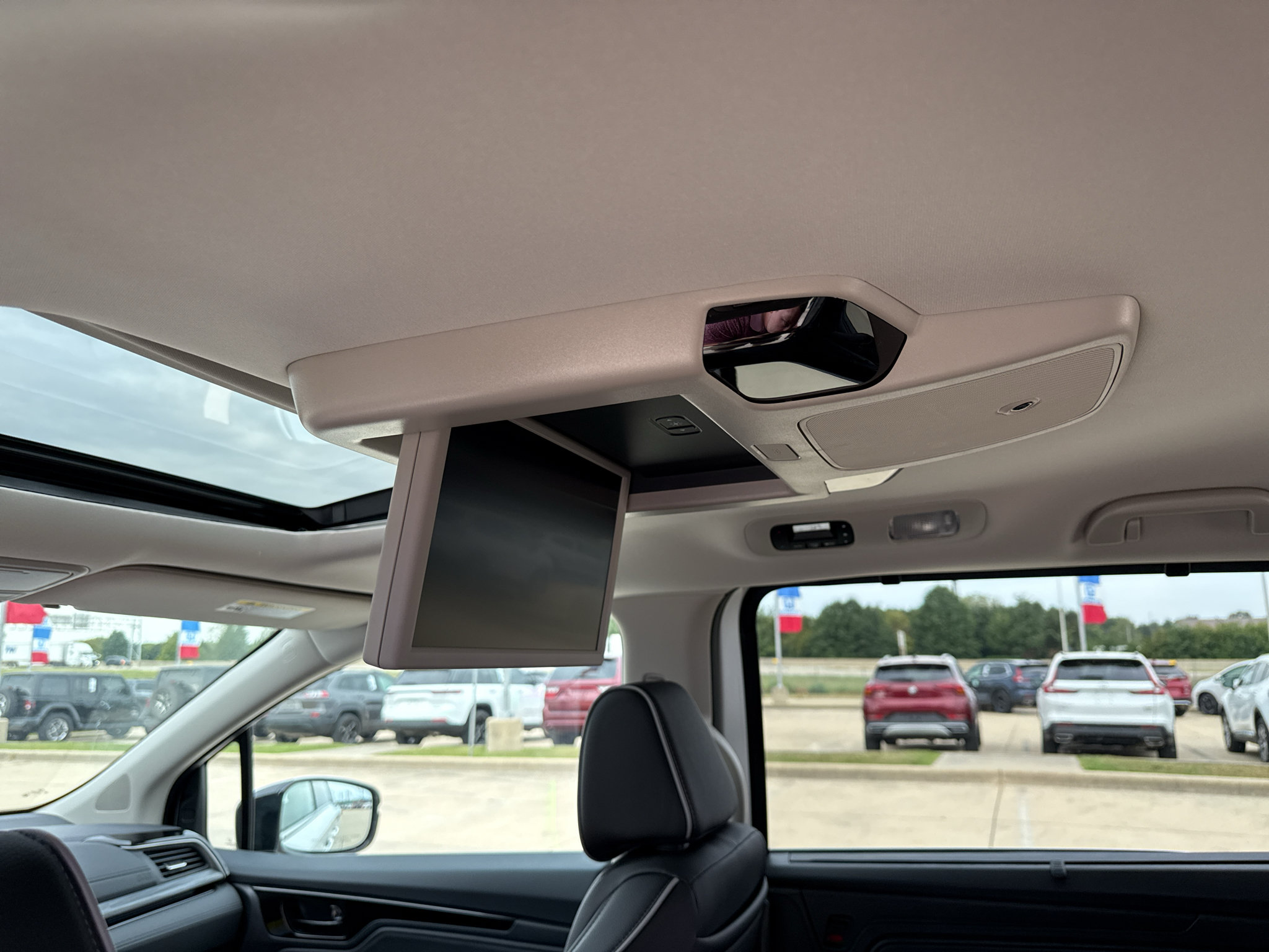 New 2027 Honda Odyssey Elite image 9