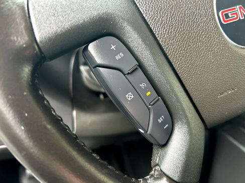 Used 2023 GMC Savana 2500 w/ Driver Convenience Package image 29