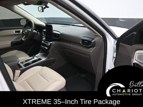 Used 2023 Ford Explorer Platinum w/ Technology Package AWD/4WD image 9