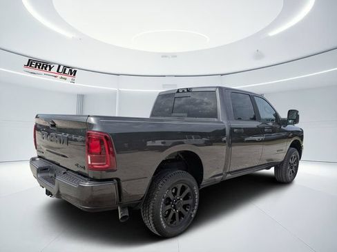 New 2026 RAM 2500 Big Horn AWD/4WD image 3