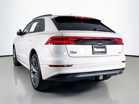 Used 2023 Audi Q8 Premium w/ Convenience Package AWD/4WD image 5