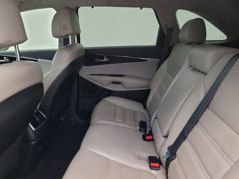 Used 2017 Kia Sorento EX FWD image 18