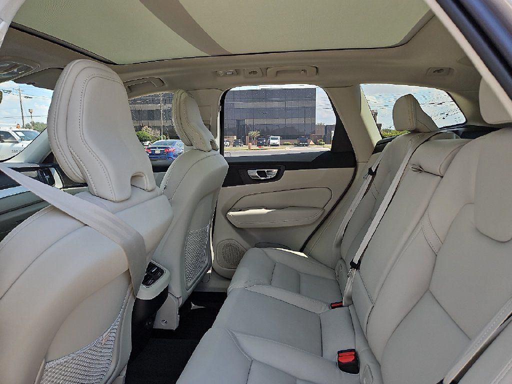 Used 2026 Volvo XC60 B5 Ultra w/ Protection Package Premier AWD/4WD image 19
