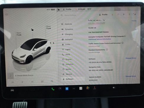 Used 2023 Tesla Model Y Performance AWD/4WD image 13