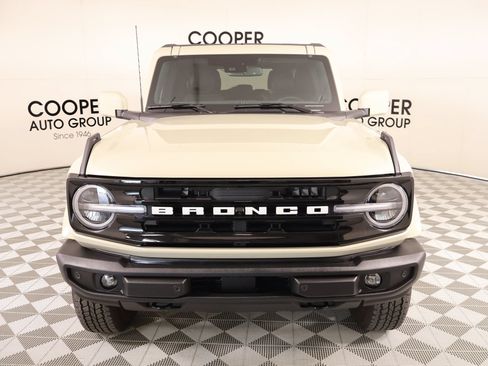 Used 2025 Ford Bronco Outer Banks AWD/4WD image 10