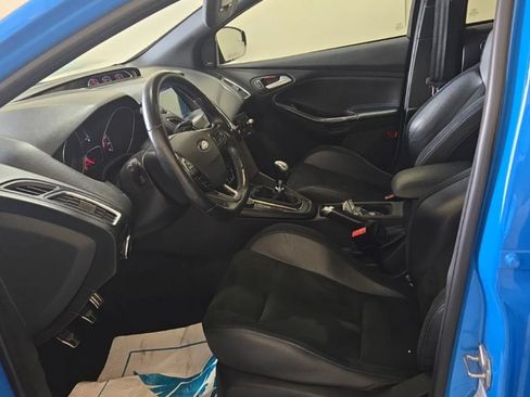 Used 2018 Ford Focus RS AWD/4WD image 8