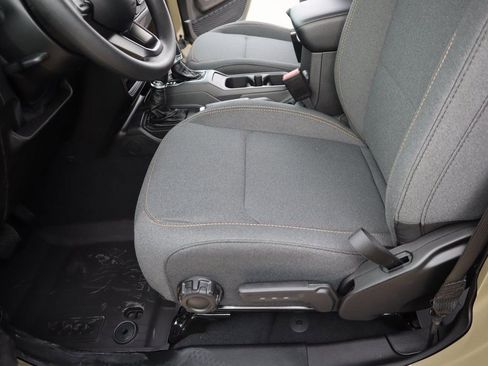 New 2026 Jeep Gladiator Sport image 10