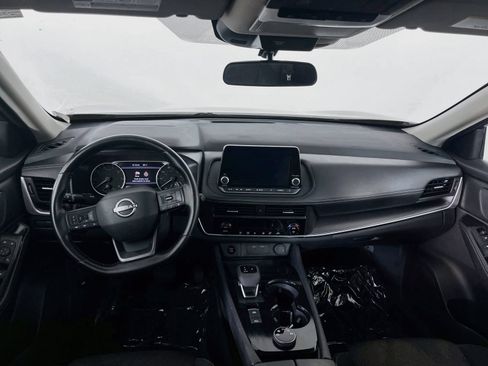 Used 2025 Nissan Rogue SV AWD/4WD image 11