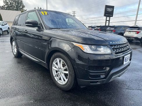 Used 2017 Land Rover Range Rover Sport SE image 10