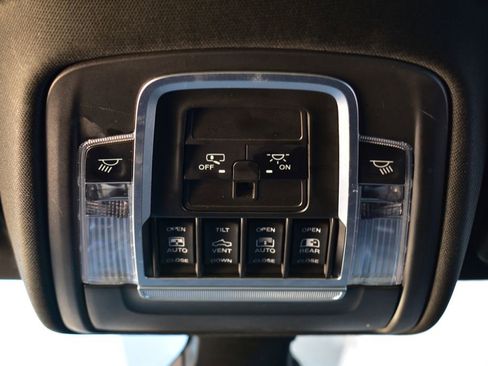 Used 2022 RAM 1500 Big Horn AWD/4WD image 43