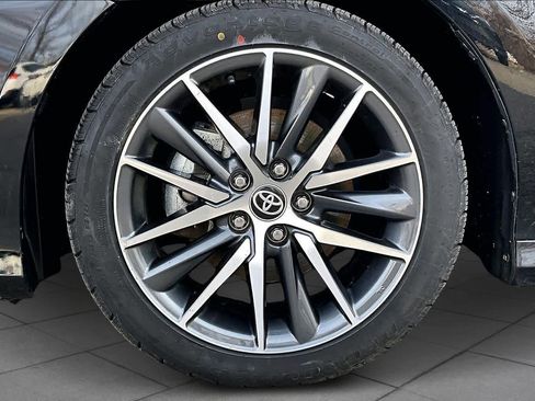 Used 2023 Toyota Camry XLE image 10