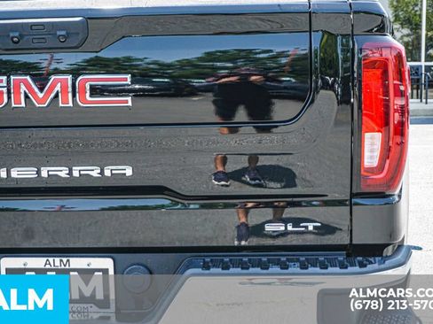 Used 2025 GMC Sierra 1500 SLT AWD/4WD image 12
