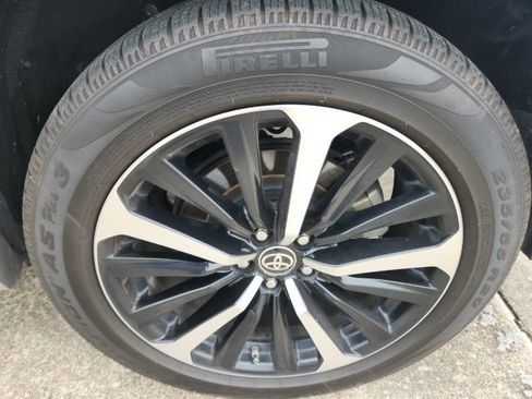 Used 2022 Toyota Highlander XSE FWD image 14